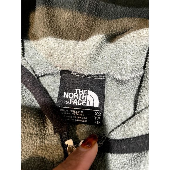 THE NORTH FACE GIRLS FULL ZIP GREY SWEATER SIZE XS‎ (5) | N1 - Picture 2 of 4